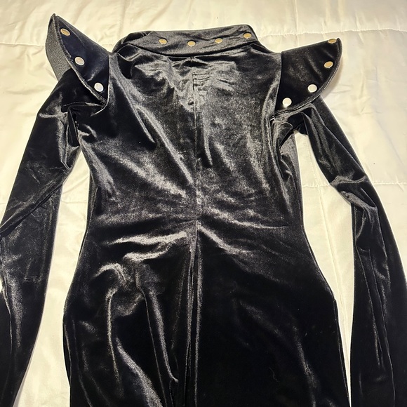 Ladies dance costume - Picture 2 of 2